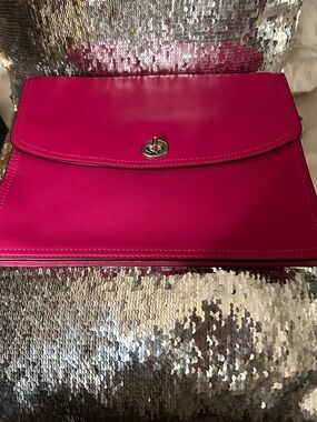Coach Shamrock Hot Pink Leather Turnlock Envelope Clutch